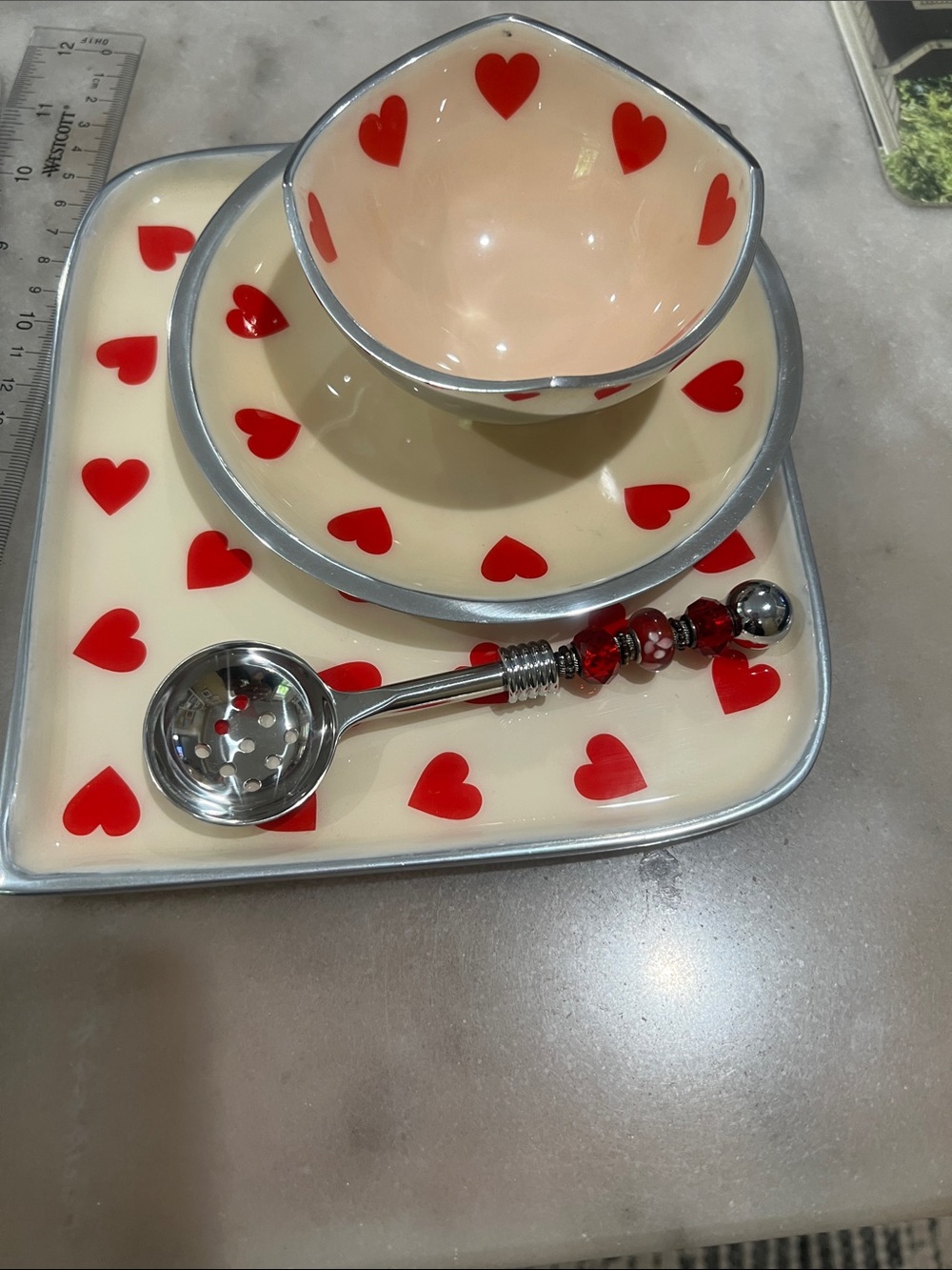 Heart Pattern Ceramic Serving Set - Cream & Red